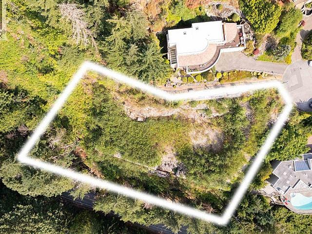 4783 Westwood Place West Vancouver, British Columbia