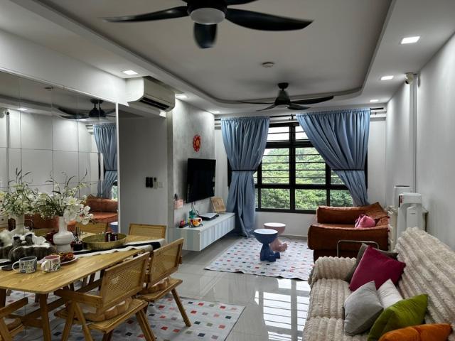 478B YISHUN STREET 44 HDB Apartment For Sale, $580,000, 3 Bed 2 Bath 1,001 sqft $579.00 psf