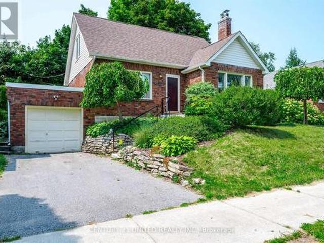 479 Albertus Avenue, Peterborough Central Old West End, ON, K9J 6A1 house for sale | Listing ID X12107 | Royal LePage
