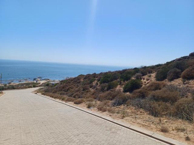 479 m² Land available in St Helena Views