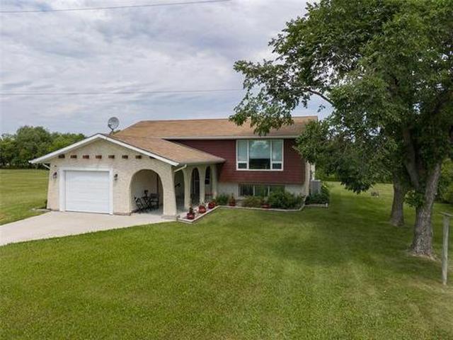 48078 Macdonald Road 6 E Rd, Oak Bluff, MB, R0G 0A1 Luxury House for sale | Listing ID 202616 | Royal LePage Carriage Trade Luxury Properties