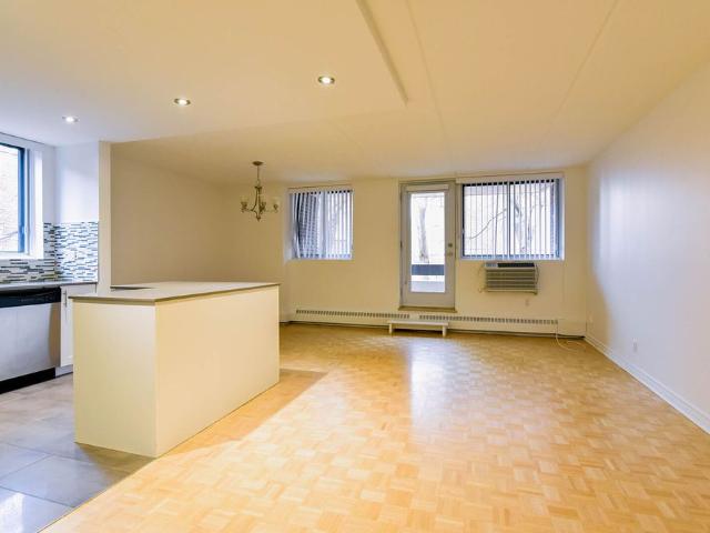 4800 Boulevard de Maisonneuve West
