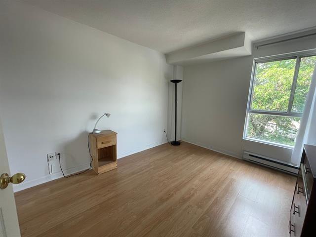 4800 Rue Bossuet