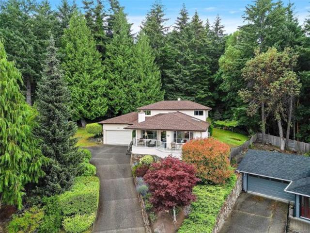 4802 Amblewood Dr, Saanich, BC, V8Y 2S3 house for sale | Listing ID 1042 | Royal LePage