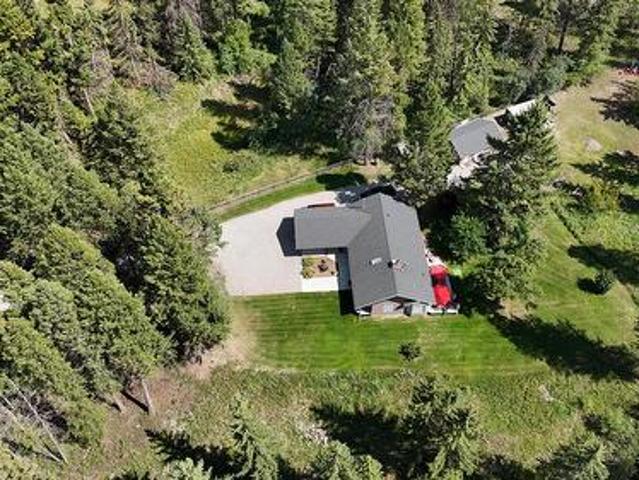 4814 Lake Road, Windermere, BC, V0B 2L2 house for sale | Listing ID 10381 | Royal LePage