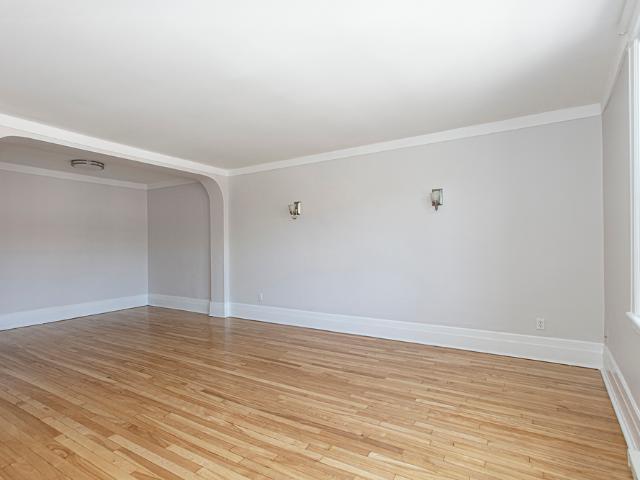 4818 4824 Sherbrooke Ouest / 396 Grosvenor 3½