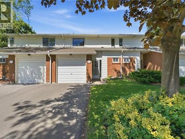 481 Woodview Road Unit# 4, Burlington, ON, L7N 2Z9 townhouse for sale | Listing ID 40835 | Royal LePage