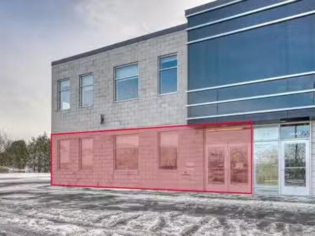 4835 Rue Ambroise Lafortune, Boisbriand, QC, J7H 0A4 commerc.