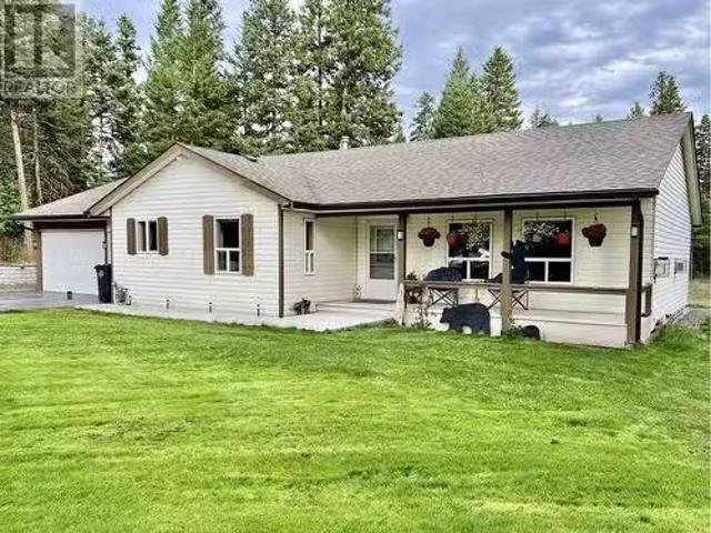 4837 Gloinnzun Drive, 108 Mile Ranch, BC, V0K 2E1 house for.