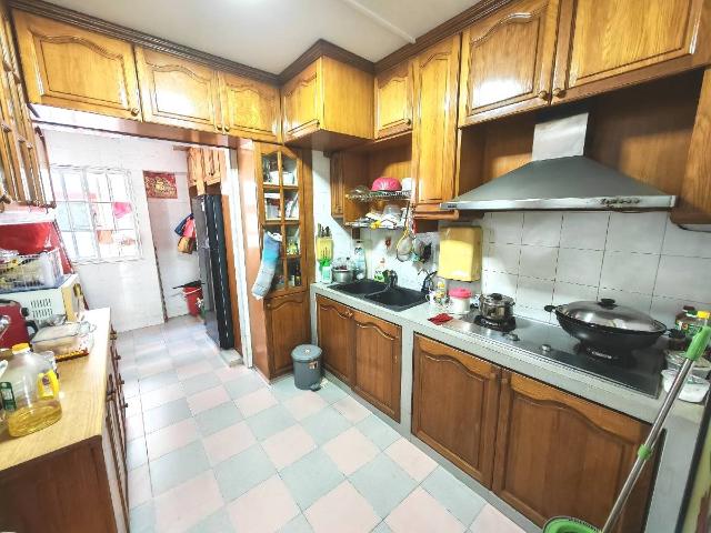 484 Choa Chu Kang Avenue 5 HDB Apartment For Sale, $638,000, 3 Bed 2 Bath 1,259 sqft $507.00 psf