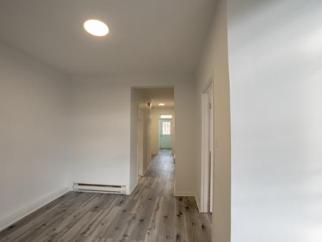 4852 4856 St Urbain 5 1/2 Apartment for Rent