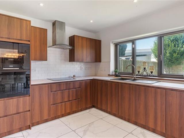 485,000 | 3 Ard Na Laoi, Clash Road, Little Island, Cork Jeremy Murphy & Associates 5014 MyHome. Ie Residential