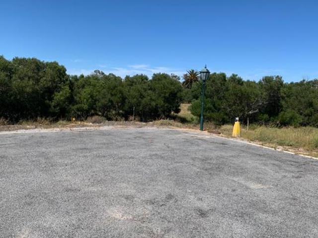 485 m² Land available in Shelley Point
