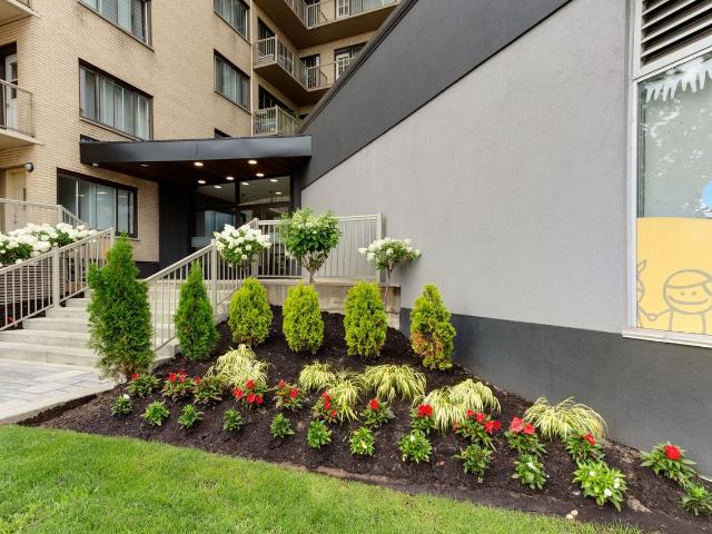 4875 Dufferin 1 Bedroom Apartment for Rent at 4875 Av Dufferin, Montréal, QC H3X 2Z2 Snowdon