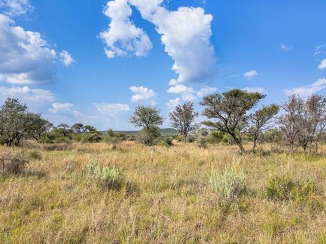 487 ha Land available in Brits