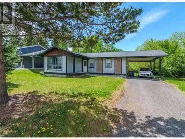 488 Evergreen Crescent, 100 Mile House, BC, V0K 2E0 house fo.
