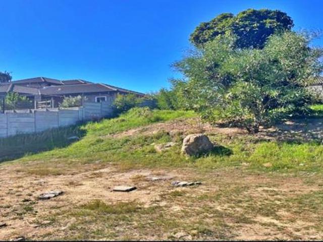 488 m² Land available in Protea Heights