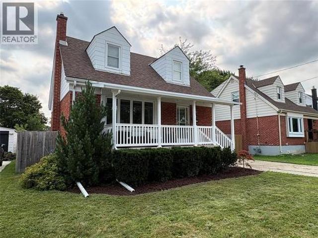 488 Montcalm Avenue, Sarnia, ON, N7S 2P9 house for sale | Listing ID 26019 | Royal LePage