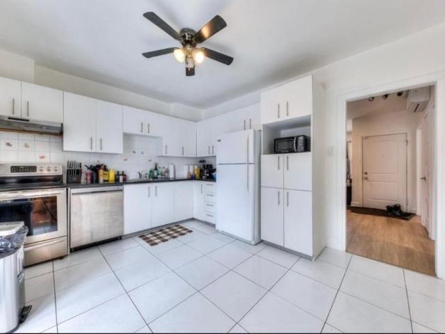 4895 Rue Beausoleil, app.2, H7C 1K3, H7C 1K3, Laval