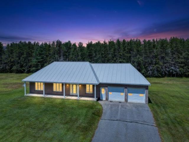 489Z Ch. De Boileau, QC, J0V 1N0 house for sale | Listing ID 17872 | Royal LePage