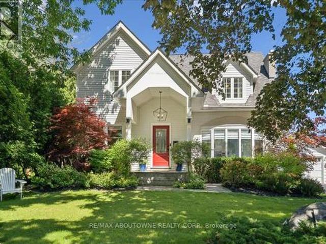 489 Rebecca Street, Oakville, ON, L6K 1K8 house for sale | Listing ID W13494 | Royal LePage