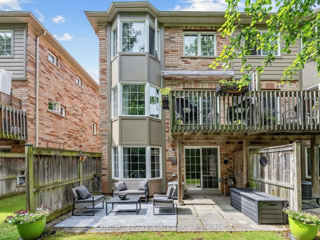 48 233 Duskywing Way, Oakville | 3Beds/4Bath, Townhouse, $988,888 | Condos. Ca