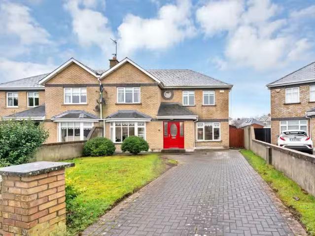 48 Boyne Meadows, Edenderry, Co. Offaly, R45YV00 is for sale