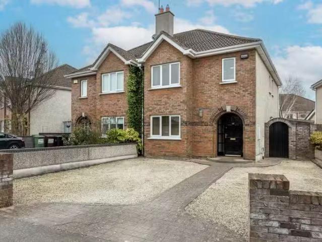 48 Brides Glen Avenue, Swords, Co. Dublin, K67FX21 is for sale
