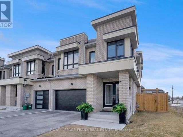 48 Caspian Square, Clarington Bowmanville, ON, L1C 7G3 house for sale | Listing ID E12073 | Royal LePage