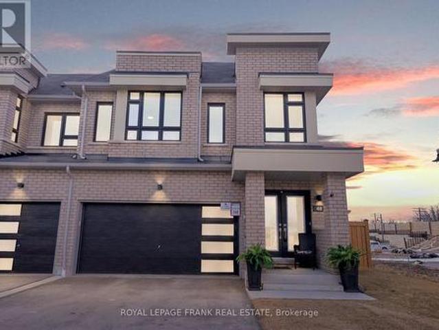 48 Caspian Square, Clarington Bowmanville, ON, L1C 7G3 house for sale | Listing ID E12129 | Royal LePage