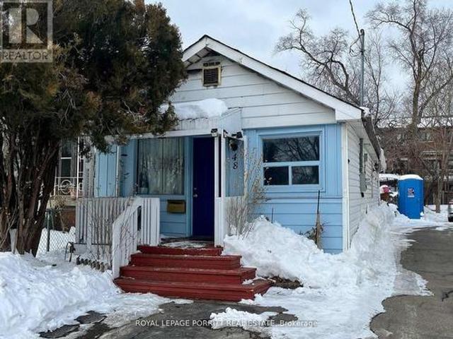 48 Daisy Avenue, Toronto, ON, M8W 1S1 house for sale | Listing ID W13221 | Royal LePage