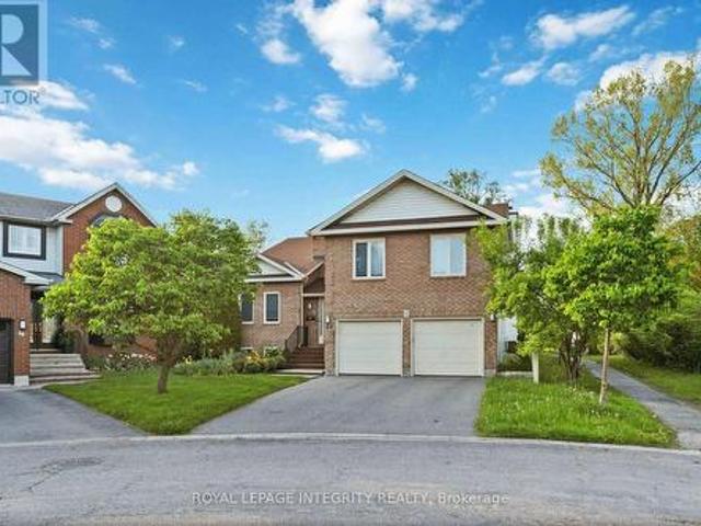 48 Depper Place, Ottawa, ON, K1T 3L4 house for lease | Listing ID X13492 | Royal LePage