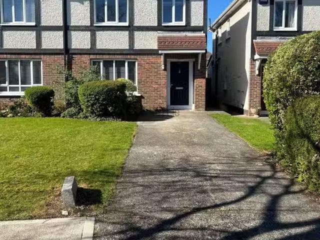 48 Fosterbrook, Booterstown, Booterstown, Co. Dublin is for rent