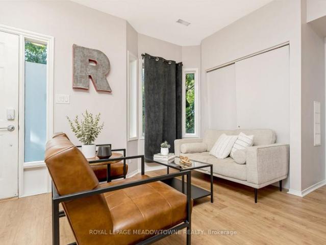48 Jackson Pl