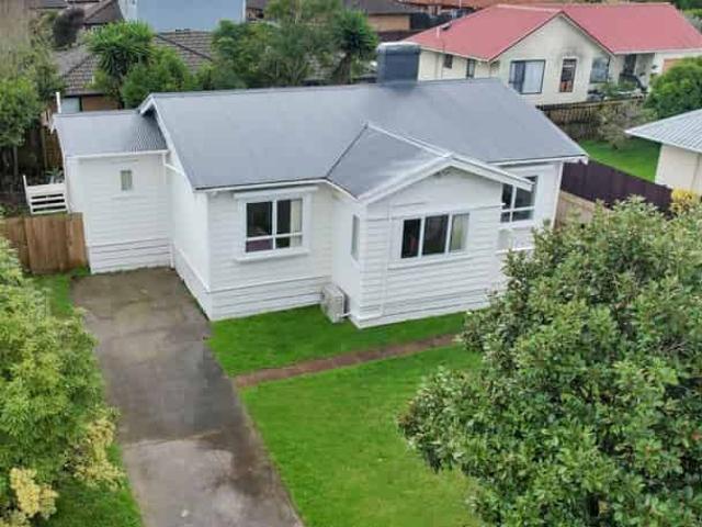 48 Old Wairoa Road, Papakura, Papakura