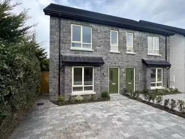 48 Saint Finian's Way, Newcastle South, Newcastle, Co. Dublin.