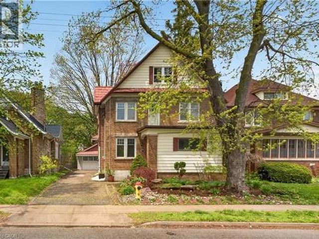 48 Stirling Avenue N, Kitchener, ON, N2H 3G5 house for sale | Listing ID 40830 | Royal LePage