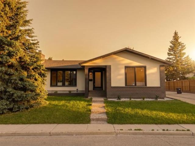4904 Valiant Drive Nw, Calgary, AB, T3A 1X2 house for sale | Listing ID A2327 | Royal LePage