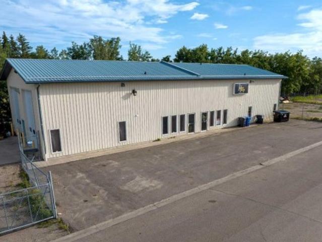 4907 50 Avenue, Eckville, AB, T0M 0X0 commercial for sale | Listing ID A2211 | Royal LePage