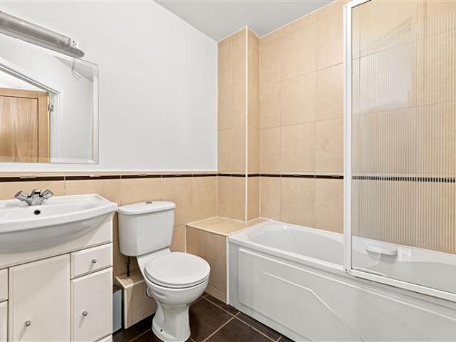490,000 | Apartment 6 Pintail House, Redcourt Oaks, Seafield Road East, Clontarf, Dublin 3 Corry Estates 5015 MyHome. Ie Residential