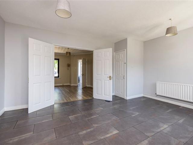 490,000 | 112 Glasnevin Downs, Glasnevin, Dublin 11 Frank Fleming Estate Agent 5014 MyHome. Ie Residential