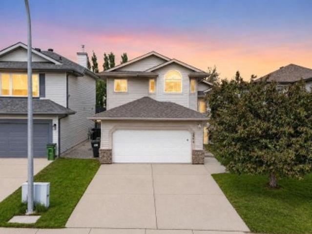 4914 A Avenue, Edmonton, AB, T5Y 3C1 house for sale | Listing ID E4495 | Royal LePage
