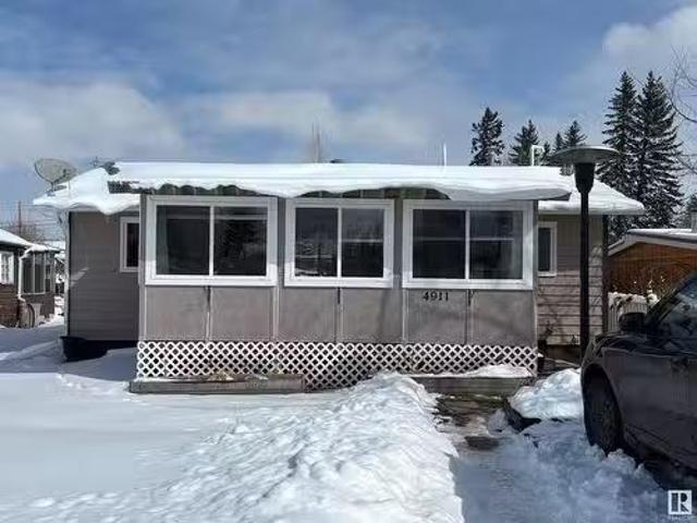 4911 54 Street, Rural Lac Ste. Anne County, AB, T0E 0A0 hous.