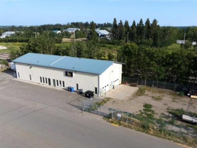 4911 50 Avenue, Eckville, AB, T0M 0X0 commercial for sale | Listing ID A2213 | Royal LePage