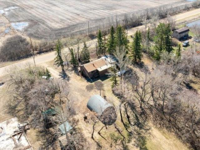 49216 Rr 161A, Rural Beaver County, AB, T0B 2C0 house for sale | Listing ID E4486 | Royal LePage
