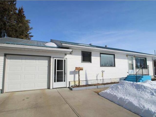 4921 50 ST Manola Alberta