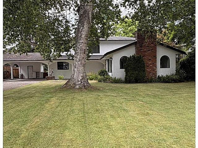 4936 4 Avenue Delta, British Columbia