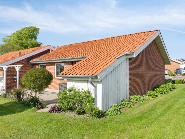 493 5 Bakken 5A, Ulbjerg, 8832 Skals Hyggelig andelsbolig med solrig terrasse og LAV boligydelse – beliggende i RealMæglerne