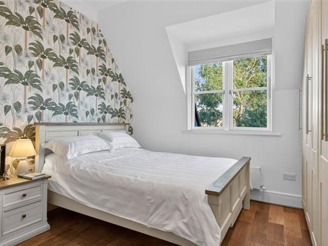 495,000 | Apartment 12, Cairnbrook Hall, Carrickmines, Dublin 18 Mark Kelly & Associates 4972 MyHome. Ie Residential