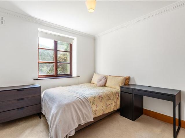 495,000 | Apt 2 Oaklands Court, Claremont Road, Sandymount, Dublin 4 Bennetts Sandymount 5023 MyHome. Ie Residential